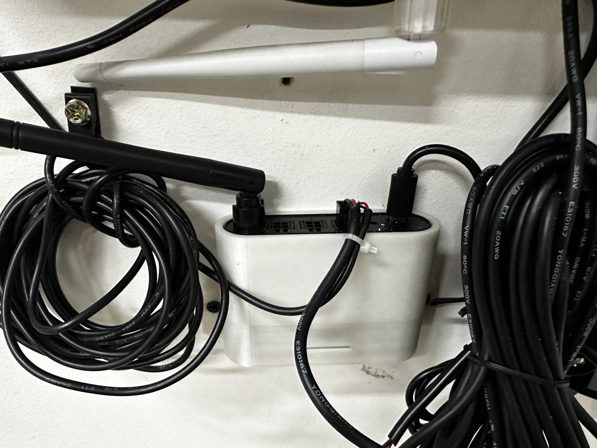 Giá đỡ tường cho bộ mở cửa gara Meross MSG200