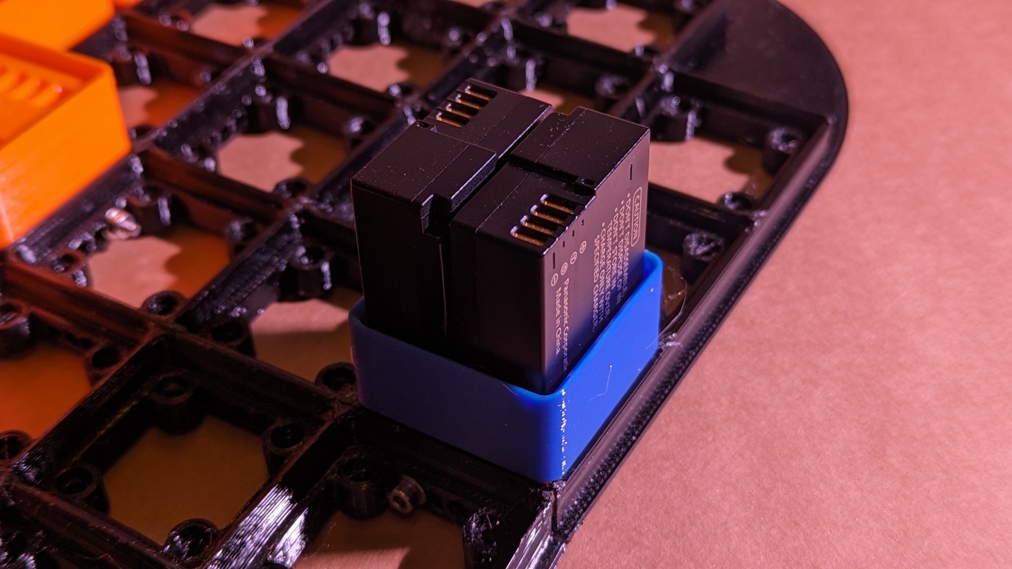 Giá đỡ Gridfinity cho pin Panasonic Lumix DMW-BLC12PP và DMW-BLC12E