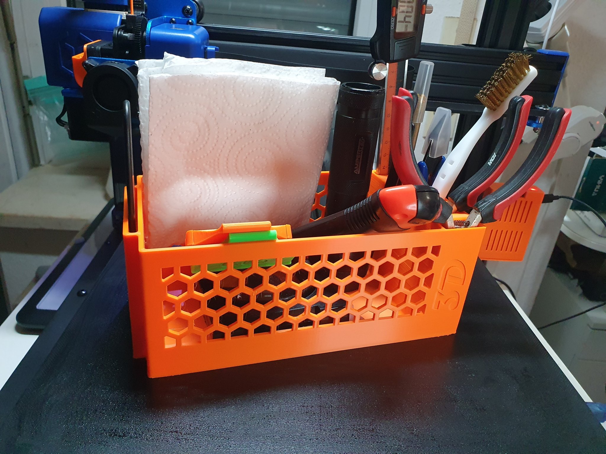 Hộp dụng cụ cho máy in 3D với các ngăn chứa tiện lợi