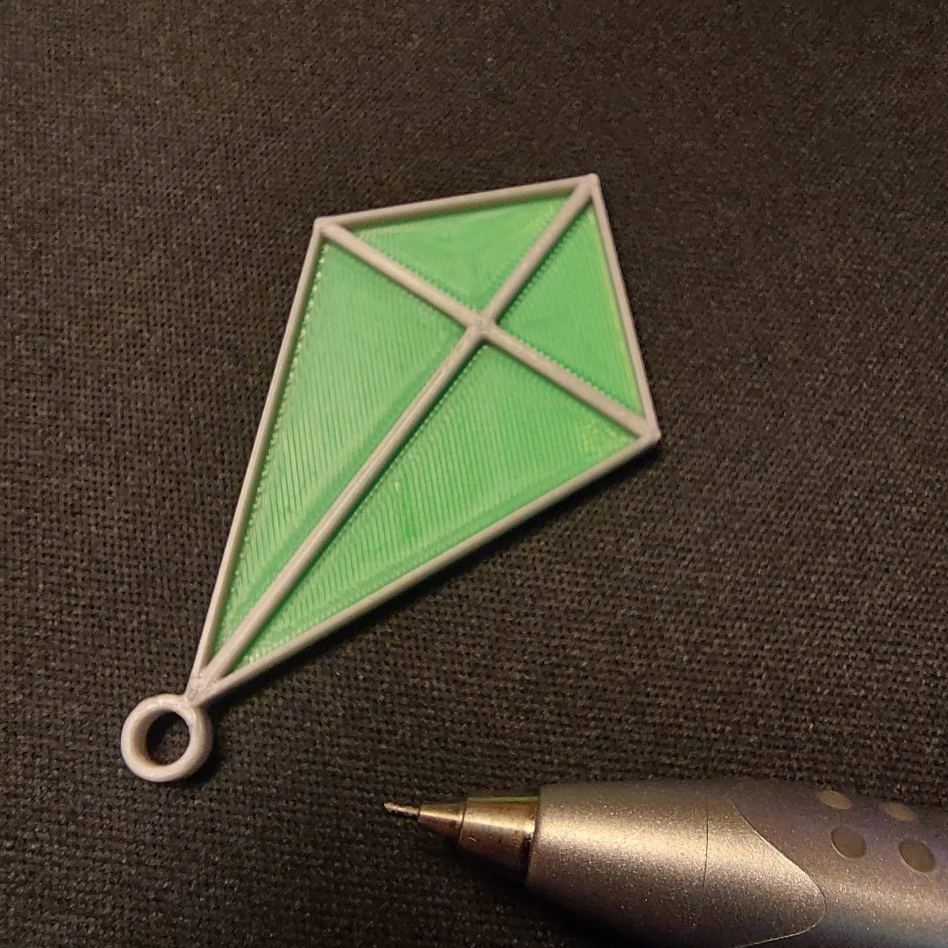 Diều đơn giản cho bài tập vận động tinh ở mẫu giáo