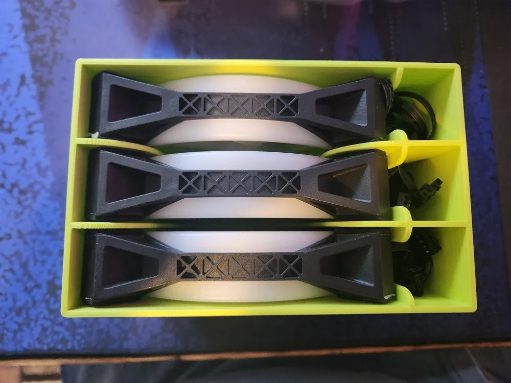 Hộp tổ chức quạt máy tính 120mm và 140mm