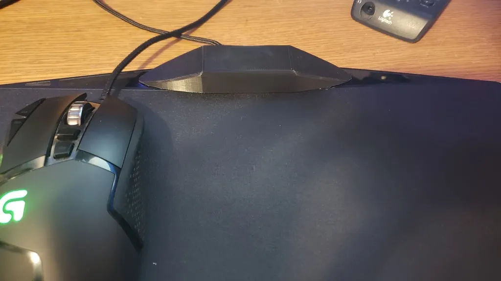 Giảm thiểu tình trạng vướng dây cáp chuột cho bàn di chuột C...