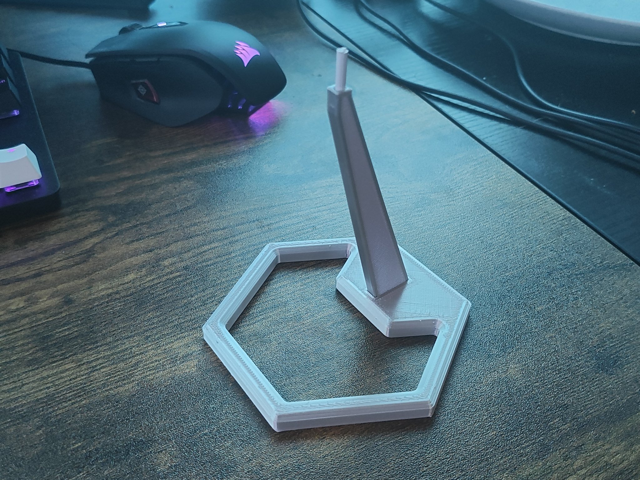 Giá đỡ HG Gundam với độ chính xác cao và dung sai bổ sung