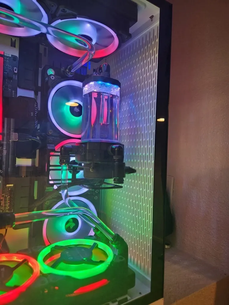 Bảng điều khiển khí động học Lian Li O11 Dynamic XL