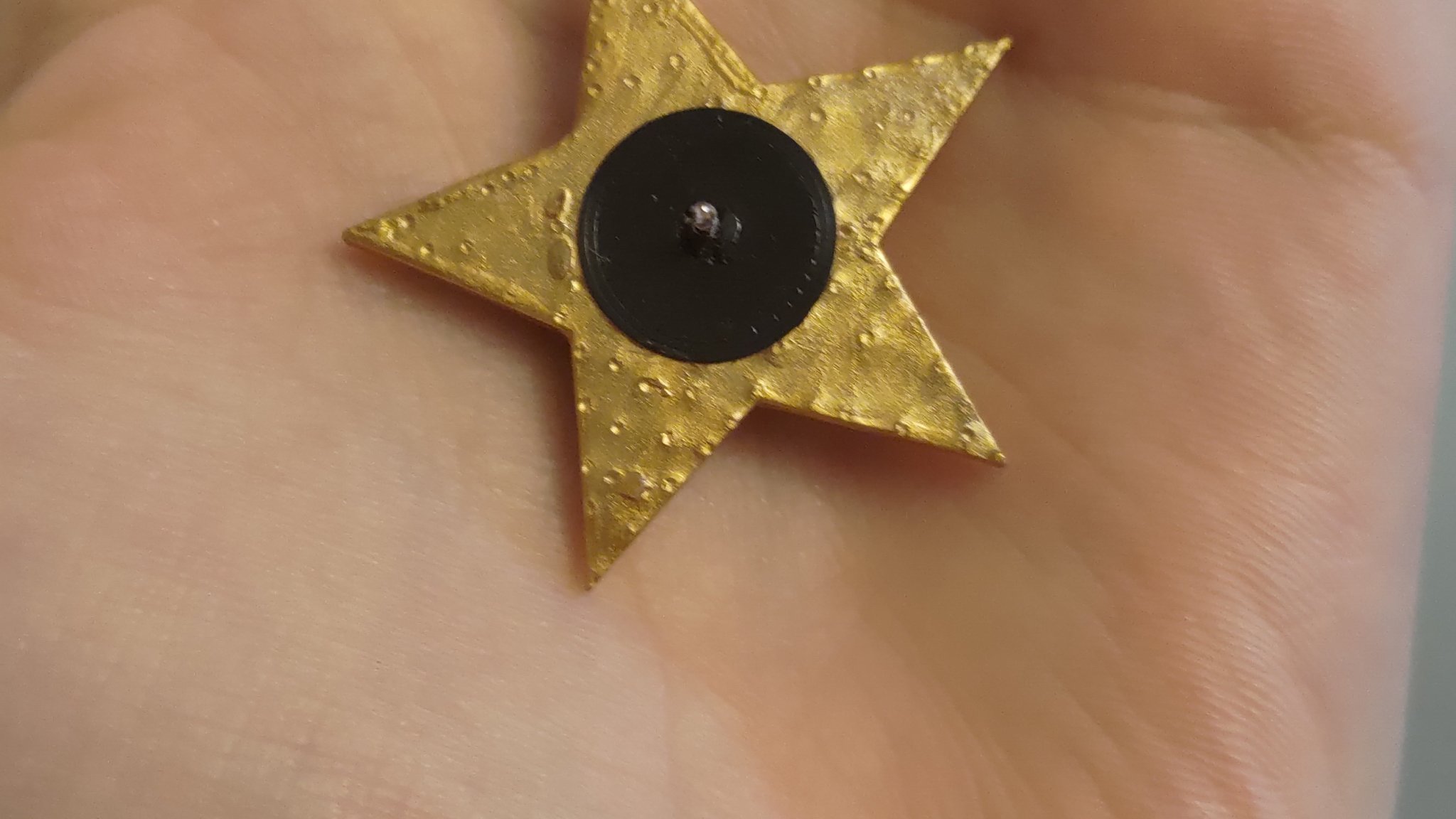 Cài pin hình ngôi sao cho phụ kiện thời trang