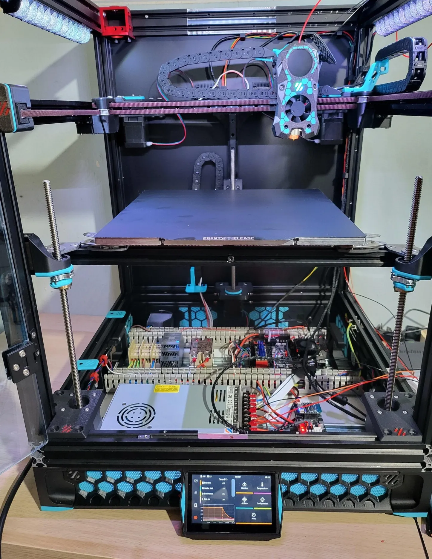 Lưới dưới phong cách Voron cho Ender 6