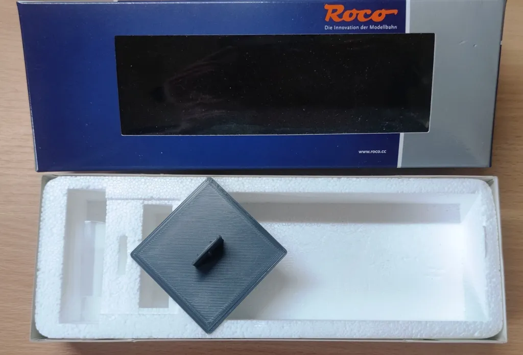 Nắp đậy cho ngăn chứa phụ tùng Roco