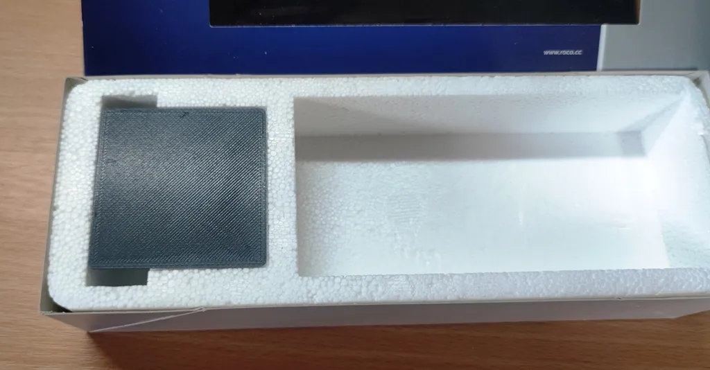 Nắp đậy cho ngăn chứa phụ tùng Roco