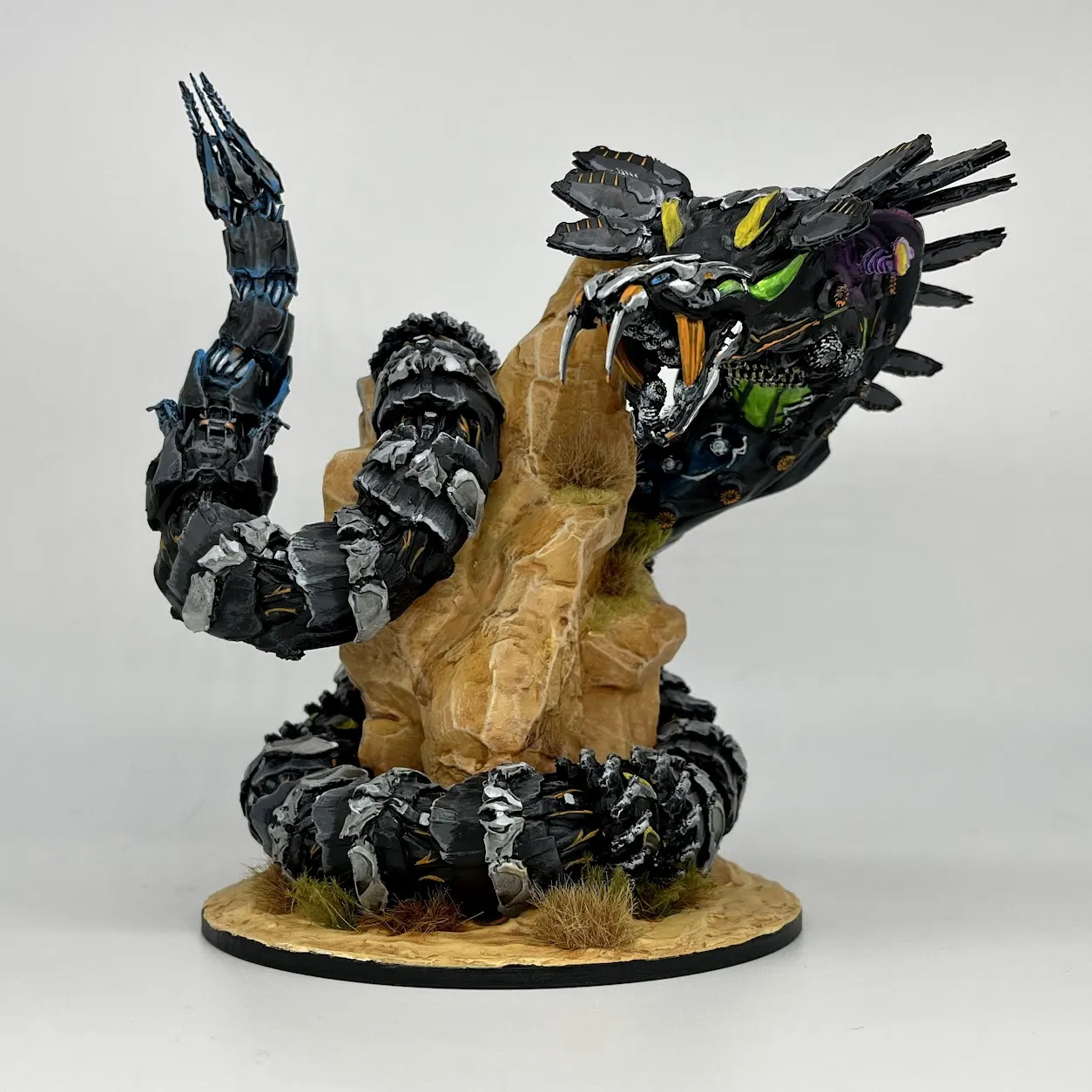 Mô hình Slitherfang từ Horizon Forbidden West với kích thước chuẩn