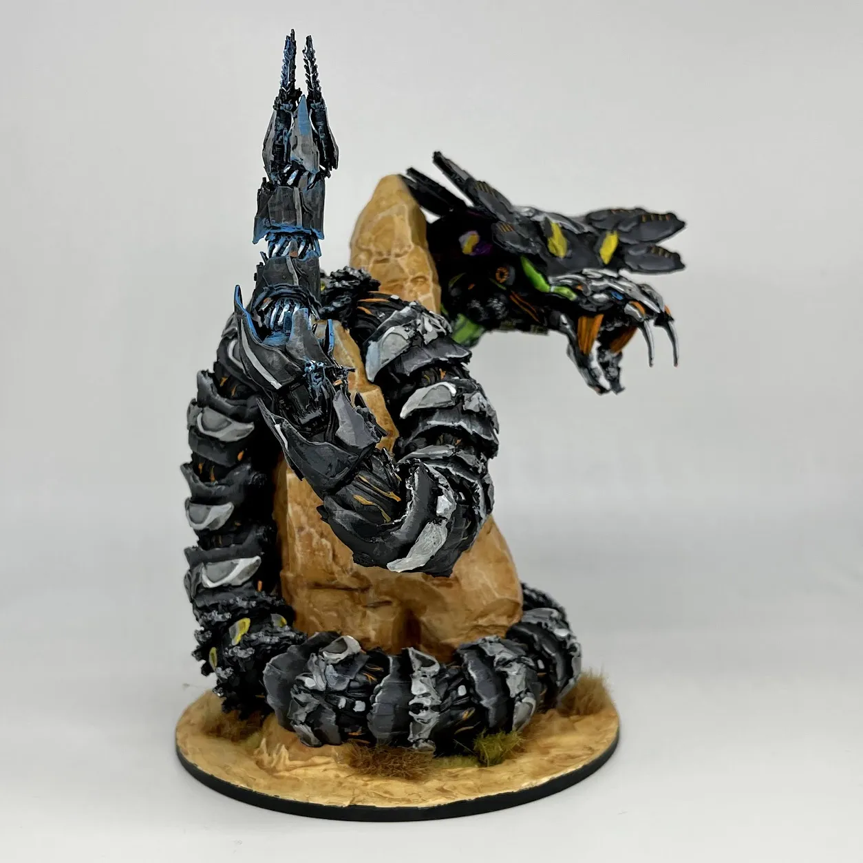 Mô hình Slitherfang từ Horizon Forbidden West với kích thước chuẩn