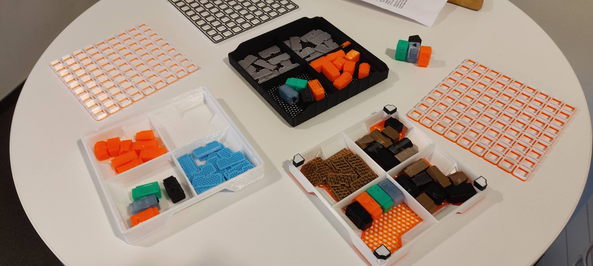 Phiên bản remix trò chơi Quoridor với chỉ số hàng rào