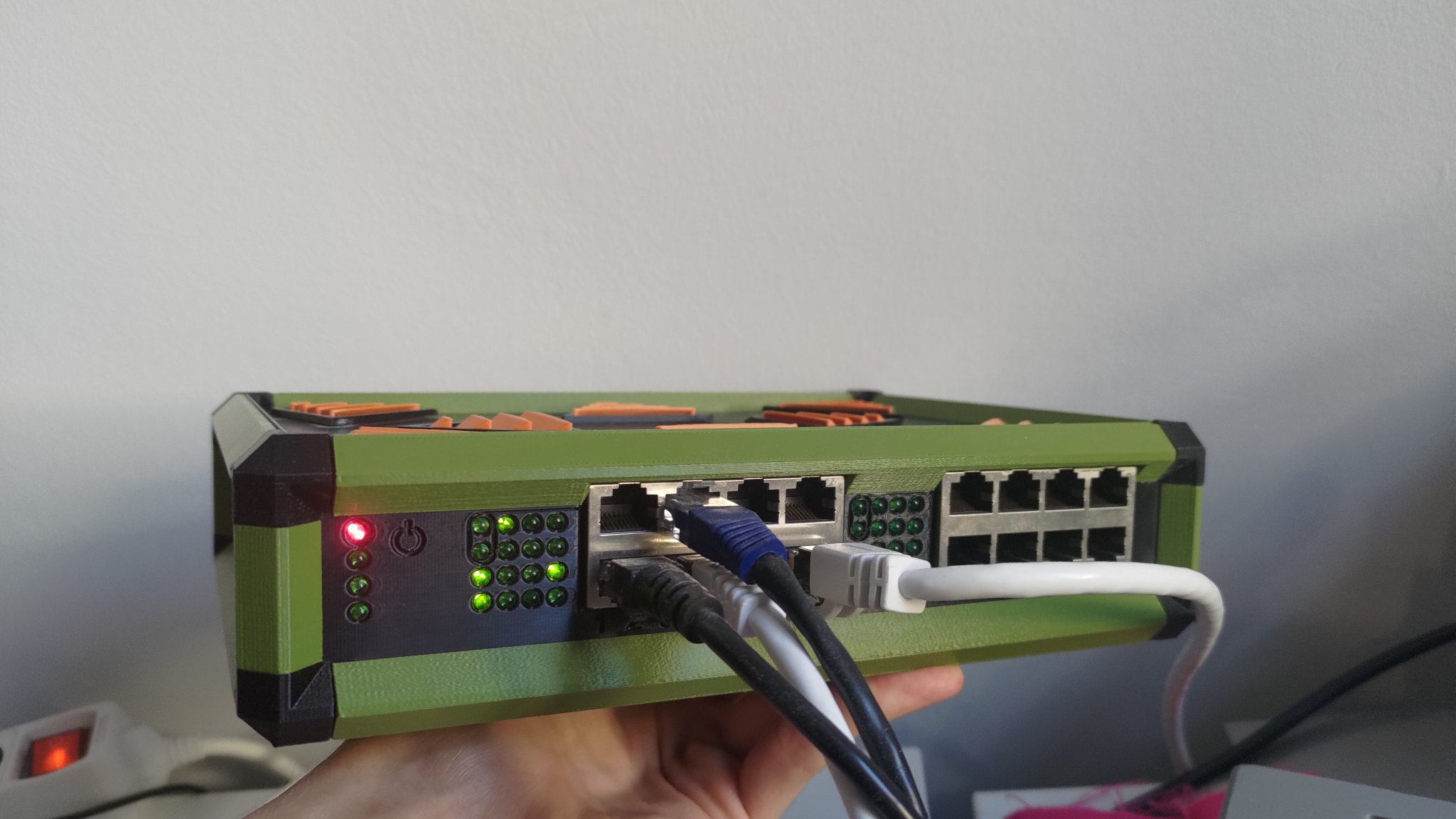 Vỏ bọc cho bộ chuyển mạch TP-LINK TL-SG1016