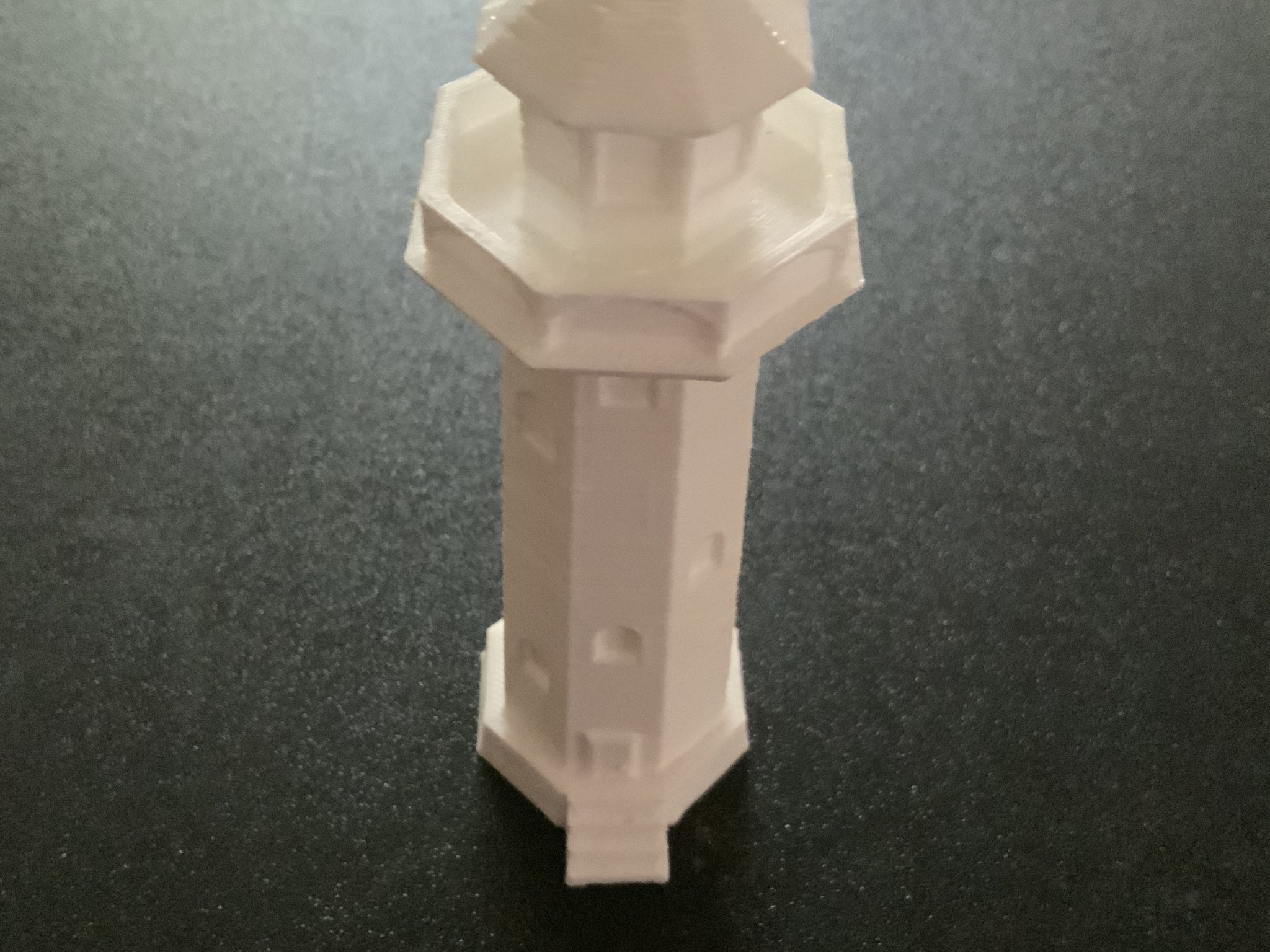 Mê cung hình tròn kiểu ngọn hải đăng