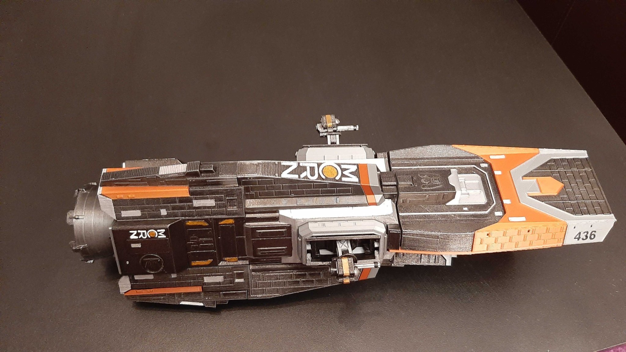 Lớp Morrigan từ Expanse với cầu không khí và PDC có thể thu vào