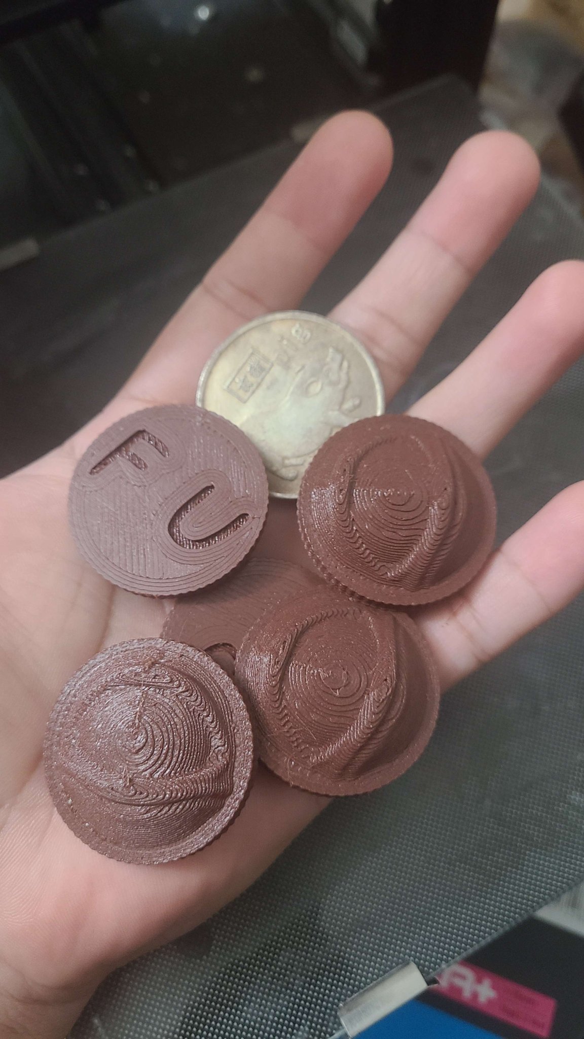 Đồng xu bị nguyền rủa cho Yetty