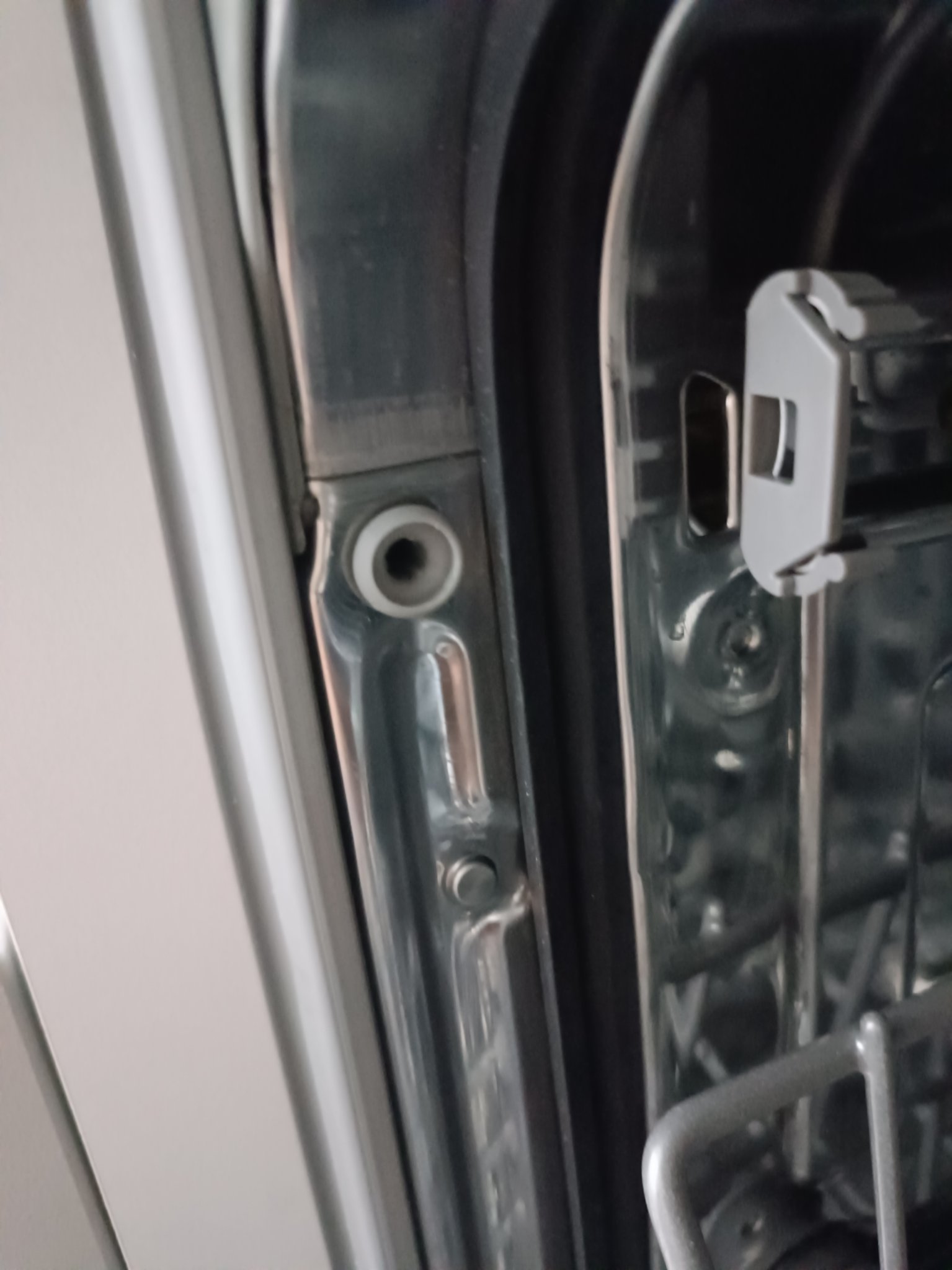 Chốt Bush cho máy rửa chén Teka và Whirlpool