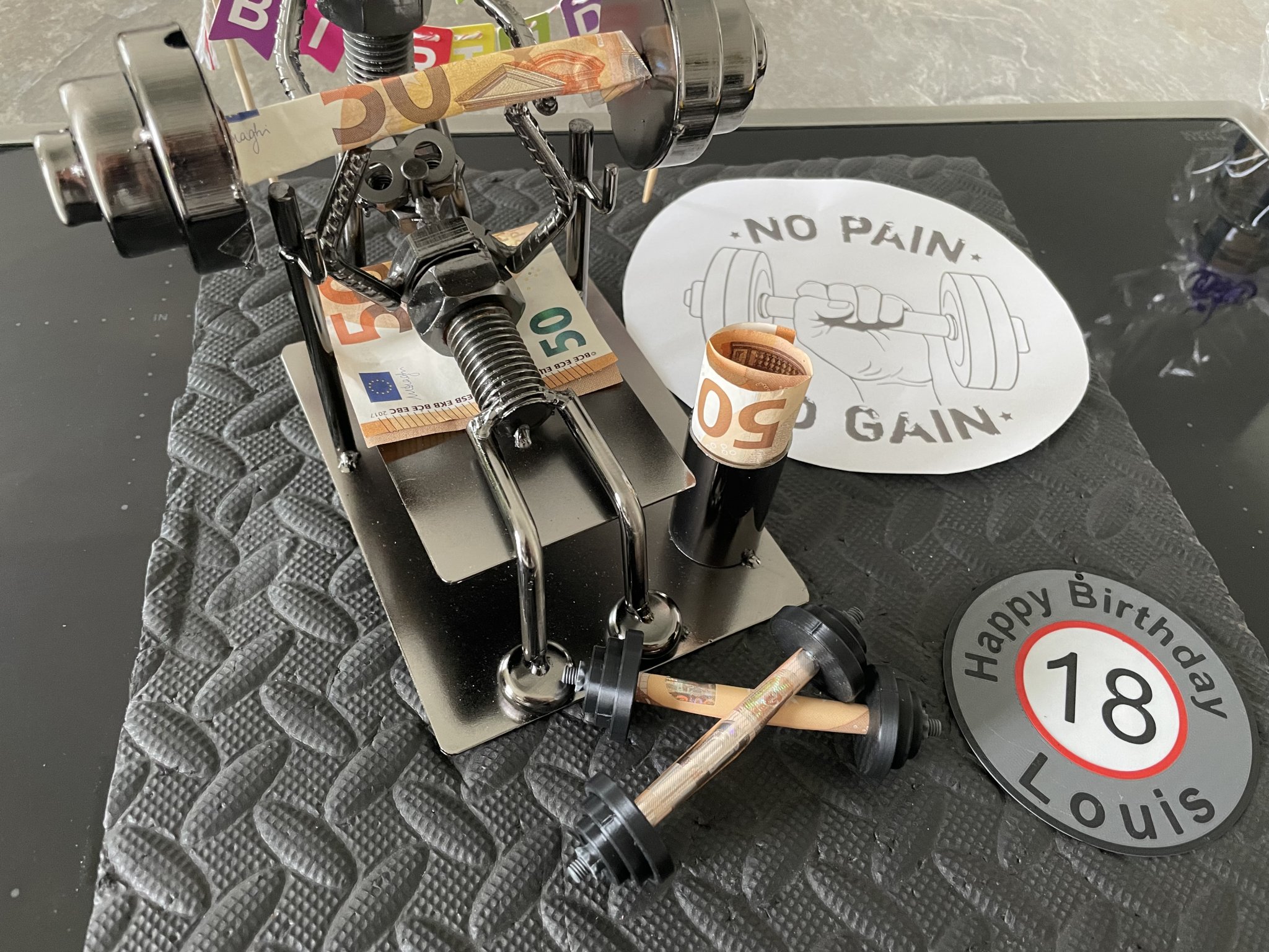 Dumbbell mini làm quà tặng tiền độc đáo