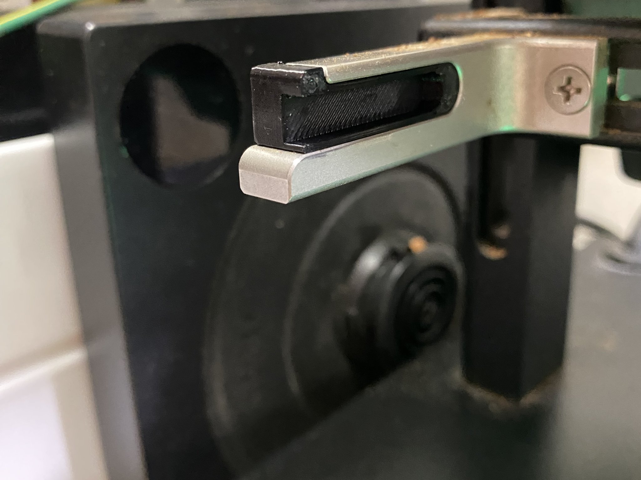 Bộ chuyển đổi chân máy lọc Monolith cho Londinium