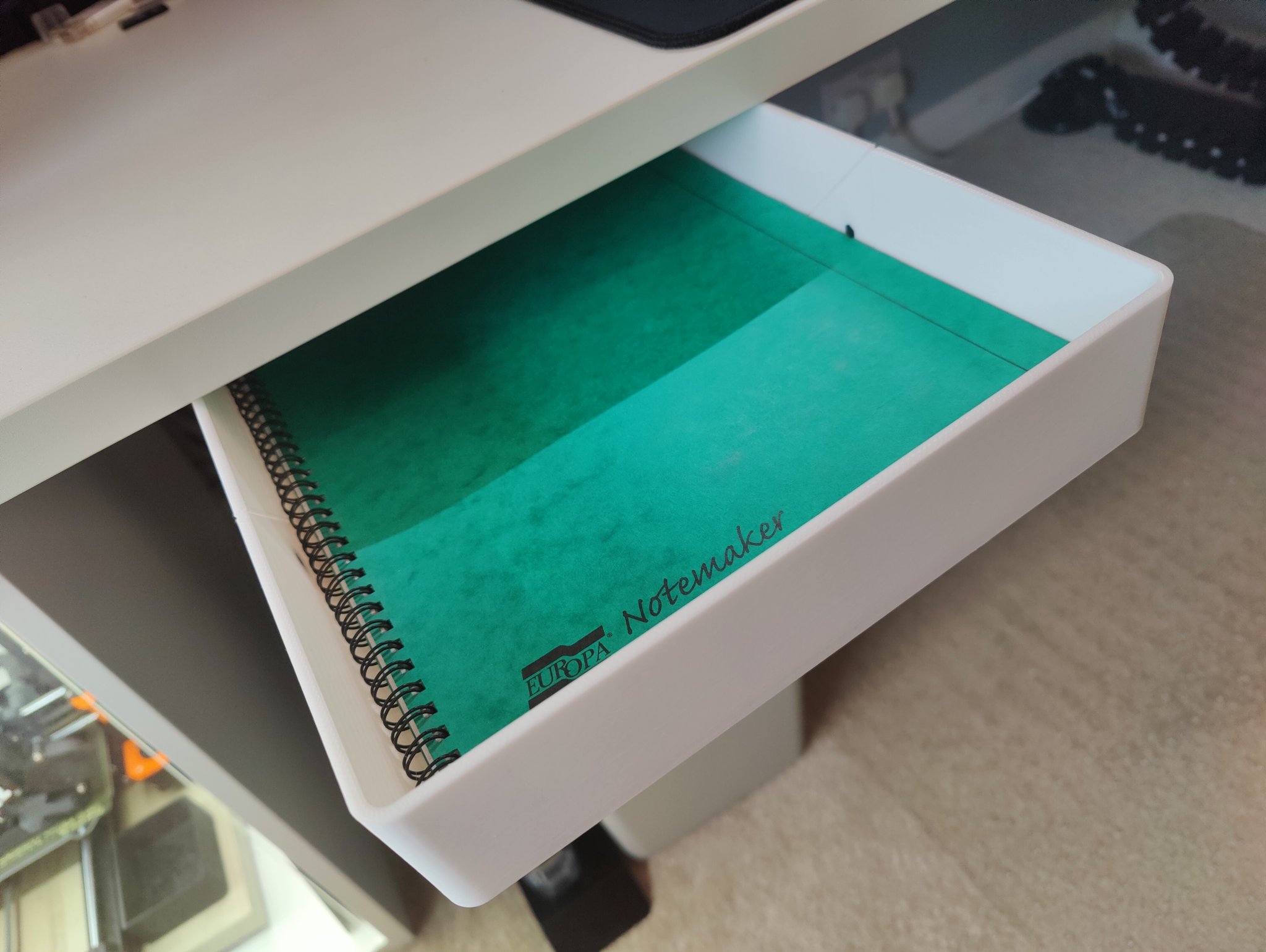 Ngăn kéo lớn dưới bàn kích thước A4