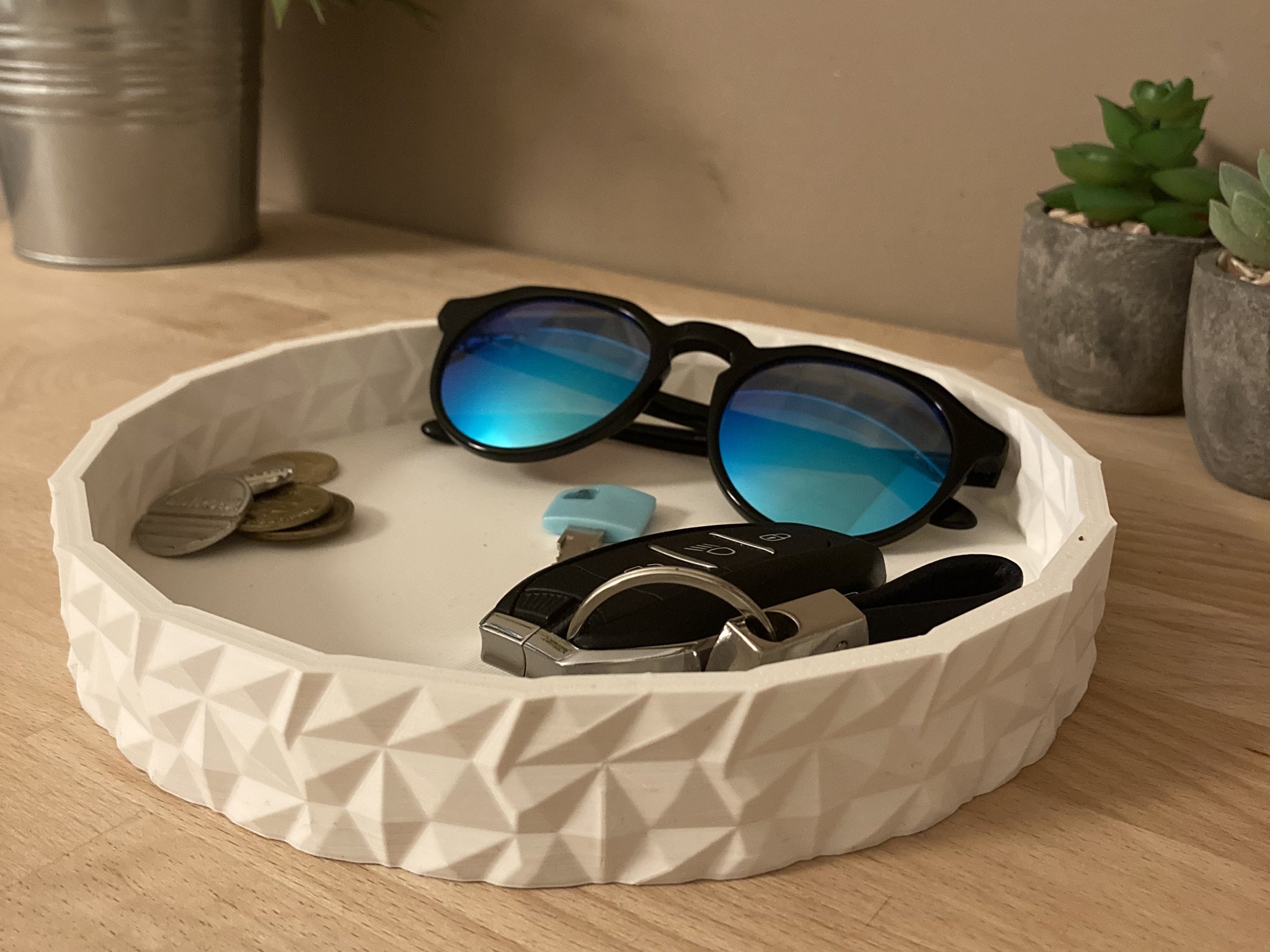 Khay đựng đa năng đơn giản cho không gian làm việc