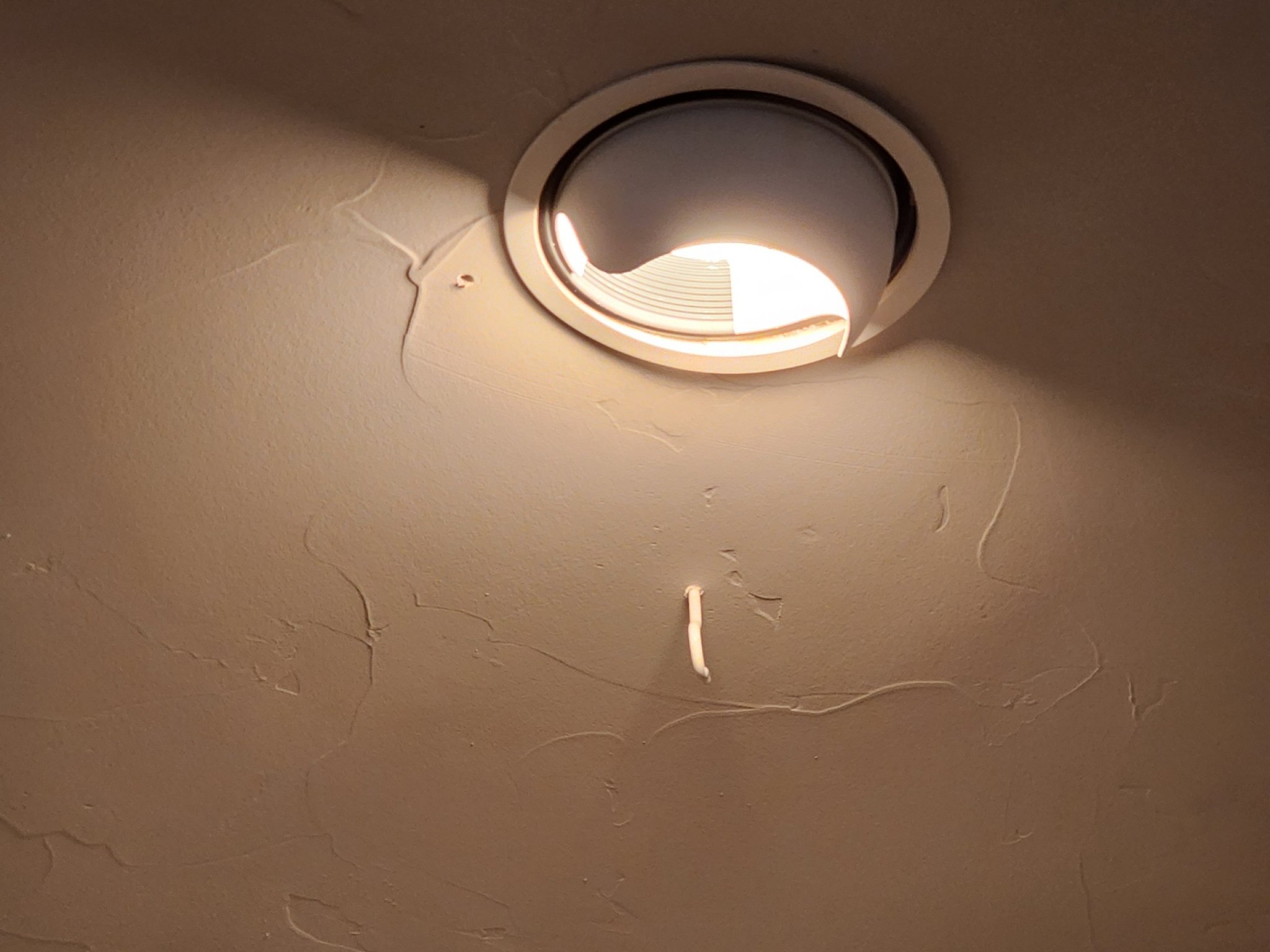 Bộ chặn ánh sáng cho đèn trần âm tường hình bán cầu