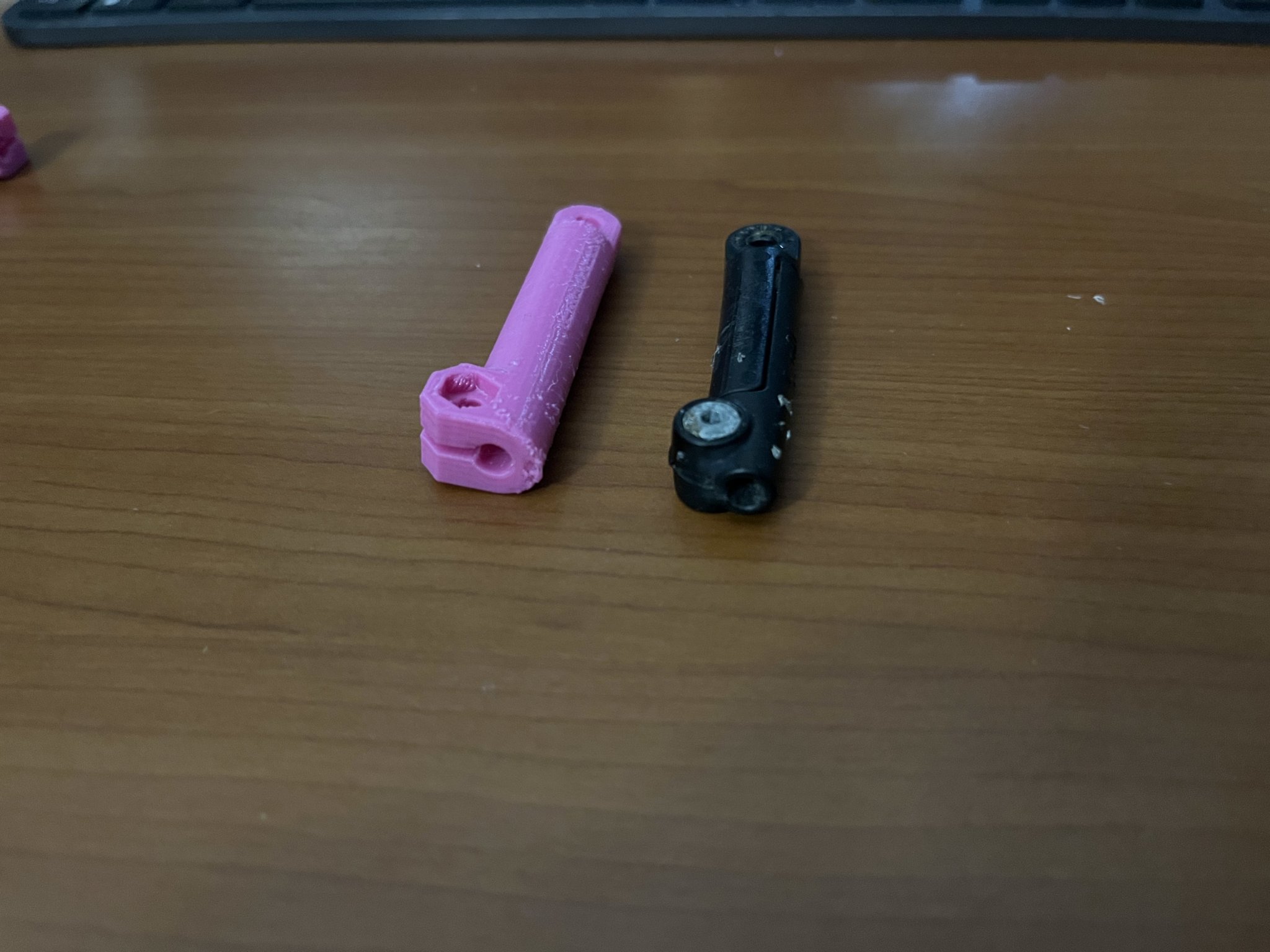 Phụ kiện thay thế cho giá đỡ chắn bùn SKS Velo Mountain 65