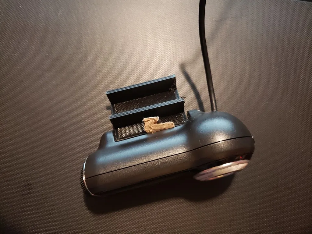 Kẹp cơ bản Logitech Pro 9000 cho webcam