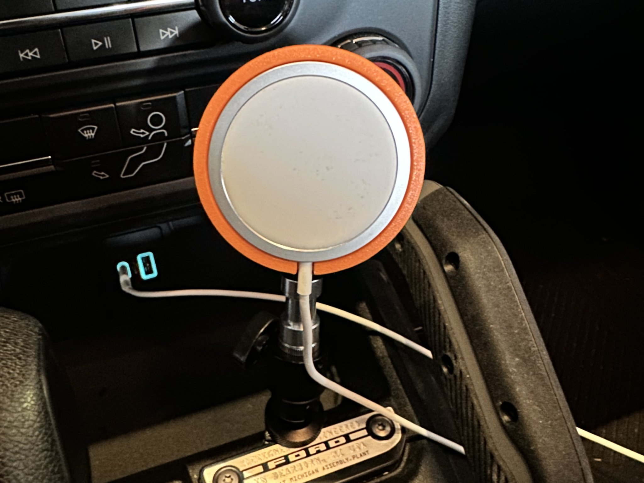 Giá đỡ điện thoại kiểu RAM cho Ford Bronco 2021-2024