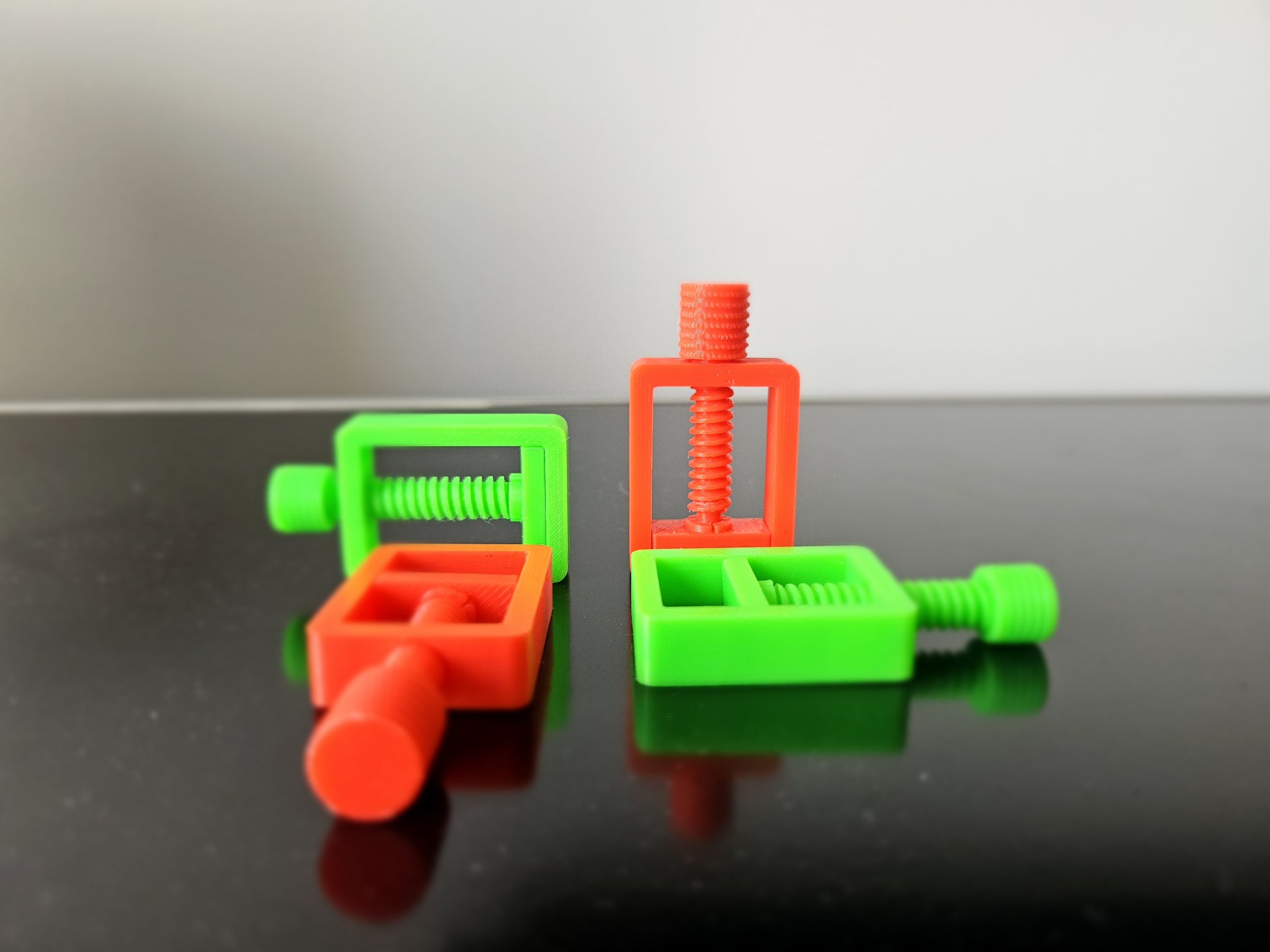 Kẹp nhỏ để lắp ráp cho các dự án DIY