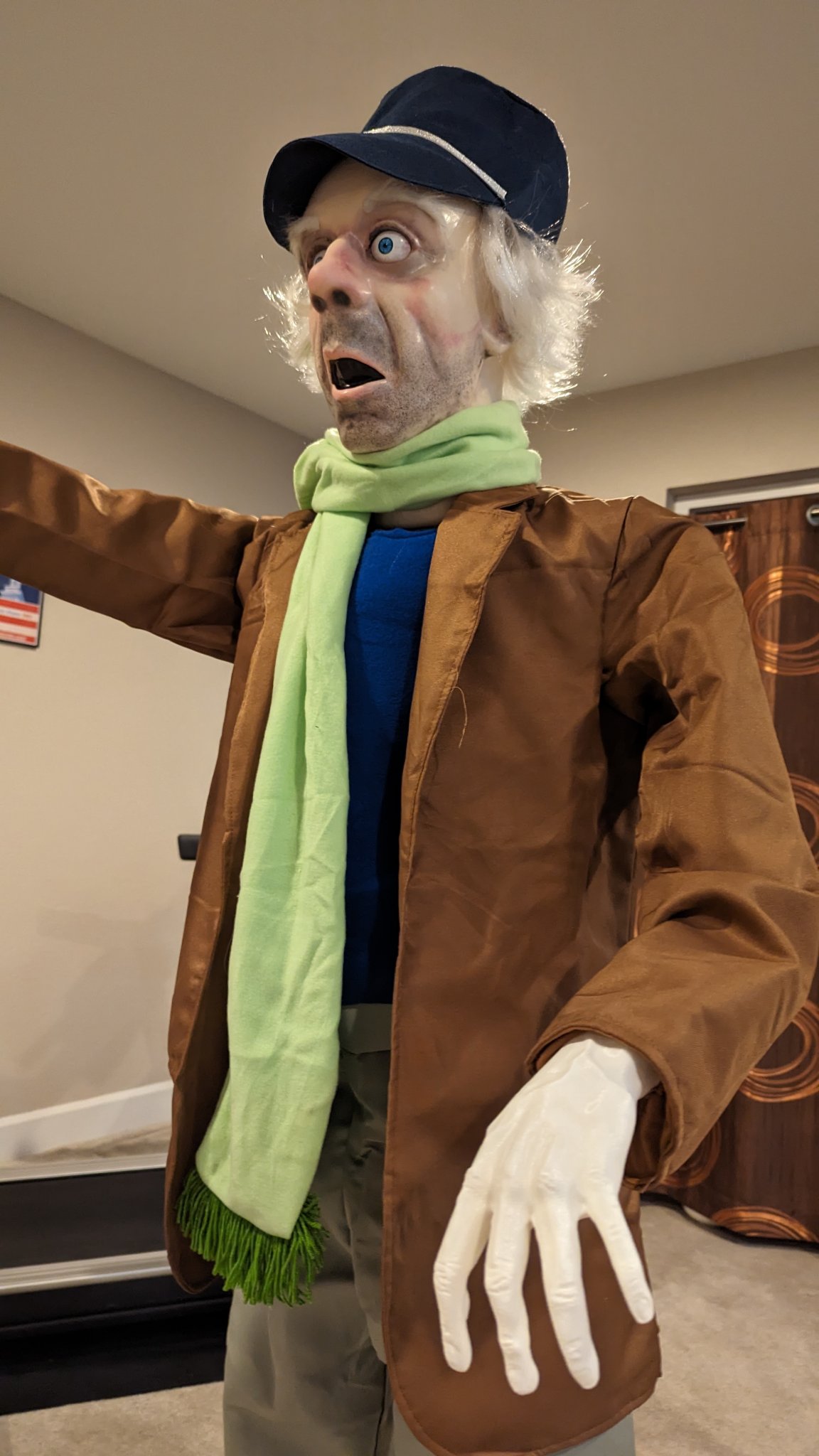 Cải tiến tay trái của người giữ nhà ma Lowes