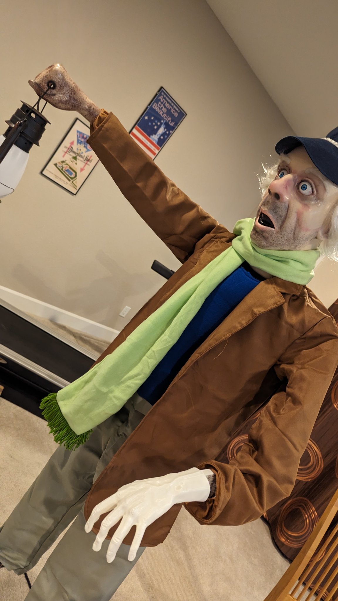 Cải tiến tay trái của người giữ nhà ma Lowes