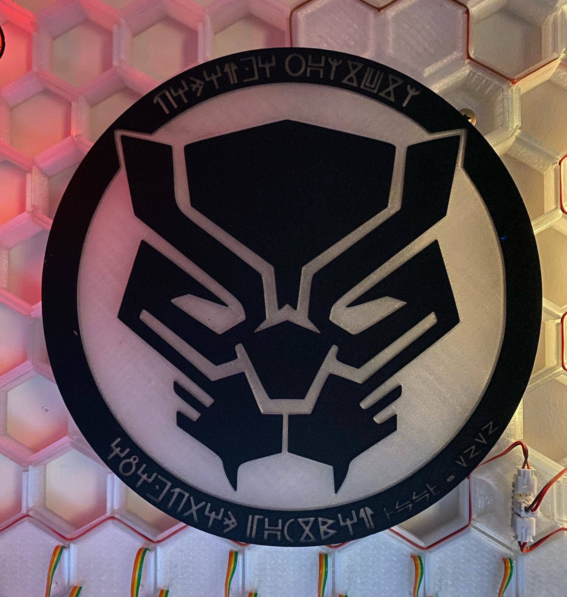 Mô hình hiển thị ánh sáng Wakanda Forever phong cách Black Panther