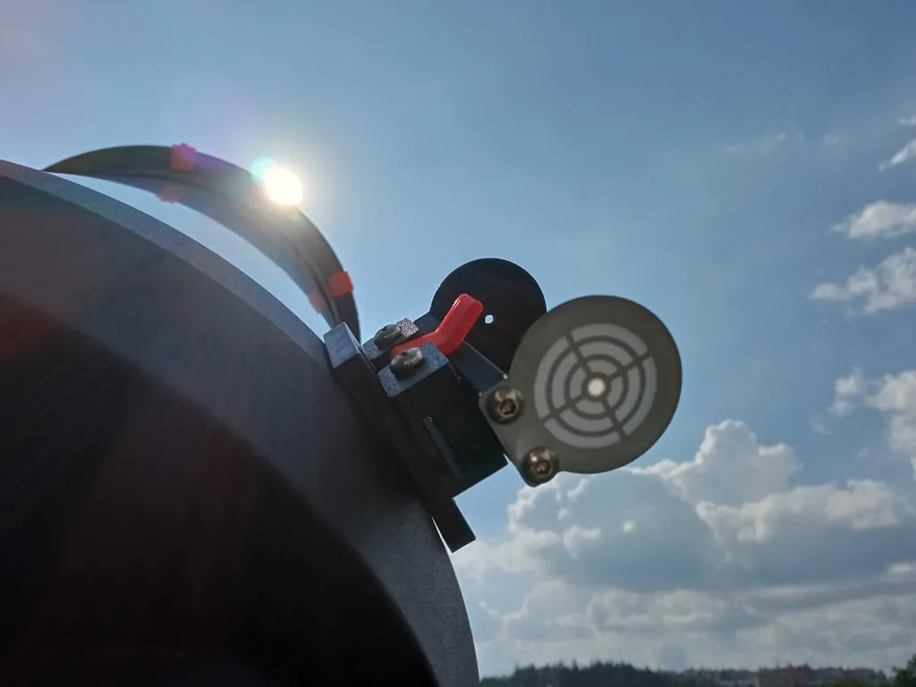 Thiết bị tìm kiếm mặt trời cho việc xác định vị trí mặt...