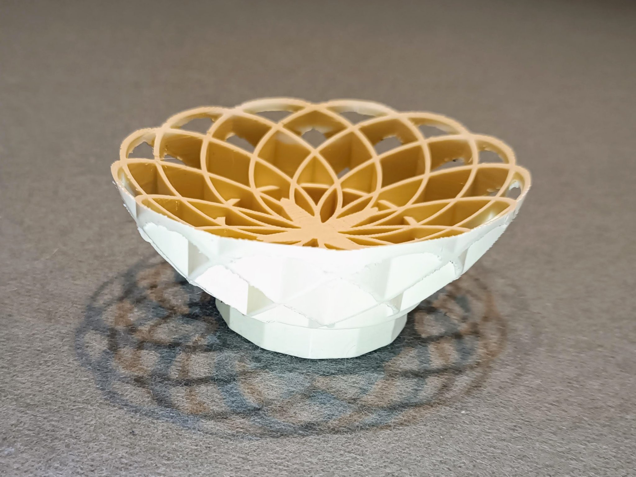 Giá đỡ xà phòng oval gắn tường với đế tròn 60mm