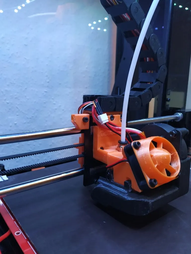 Giá đỡ hotend tùy chỉnh cho máy in Geeetech i3 Pro B