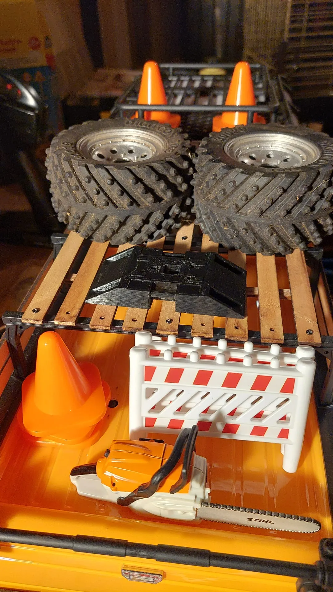 Giá đỡ biển báo giao thông tỷ lệ 1/10