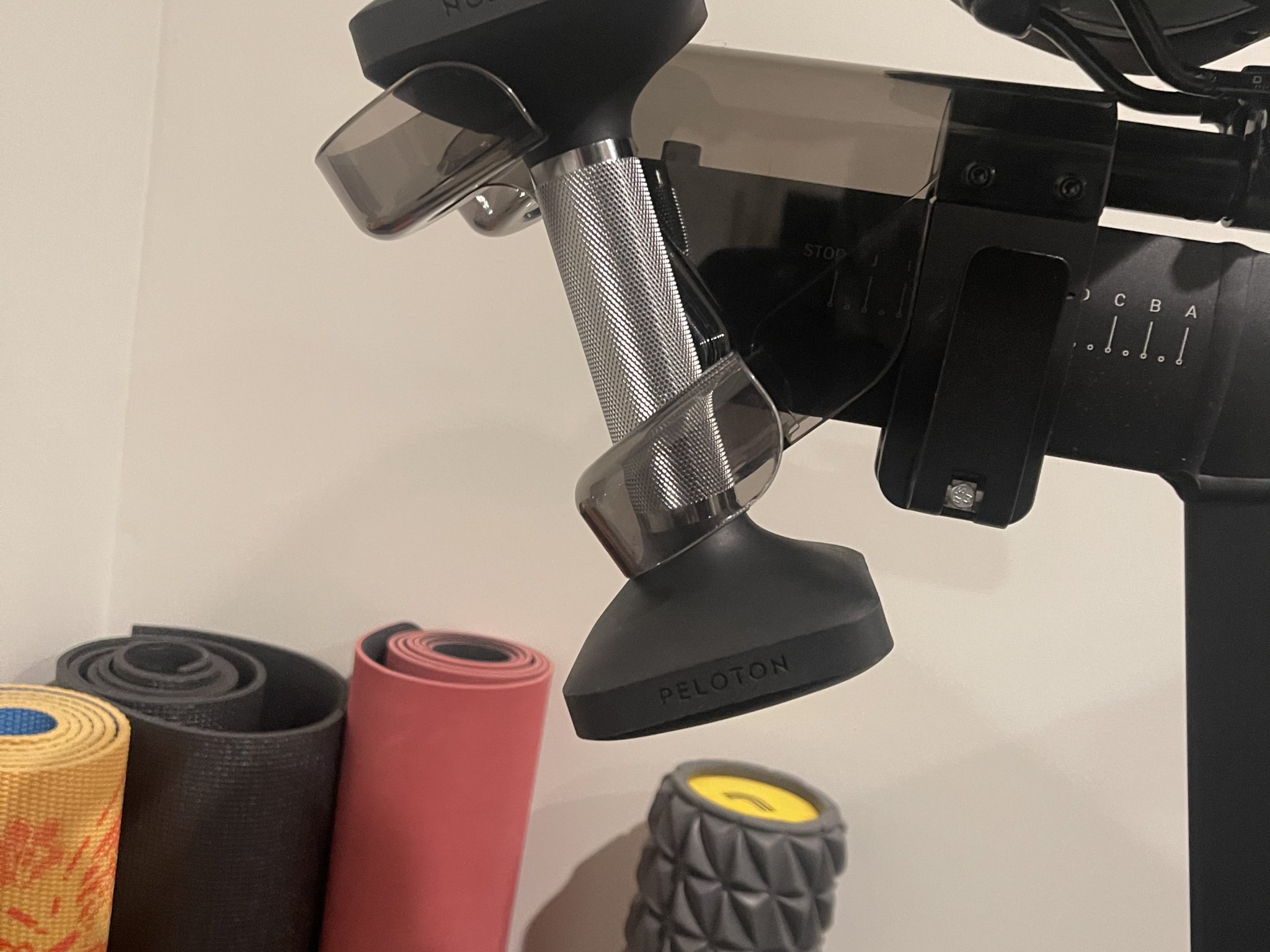 Bộ chuyển đổi tạ vuông Peloton cho Bike+