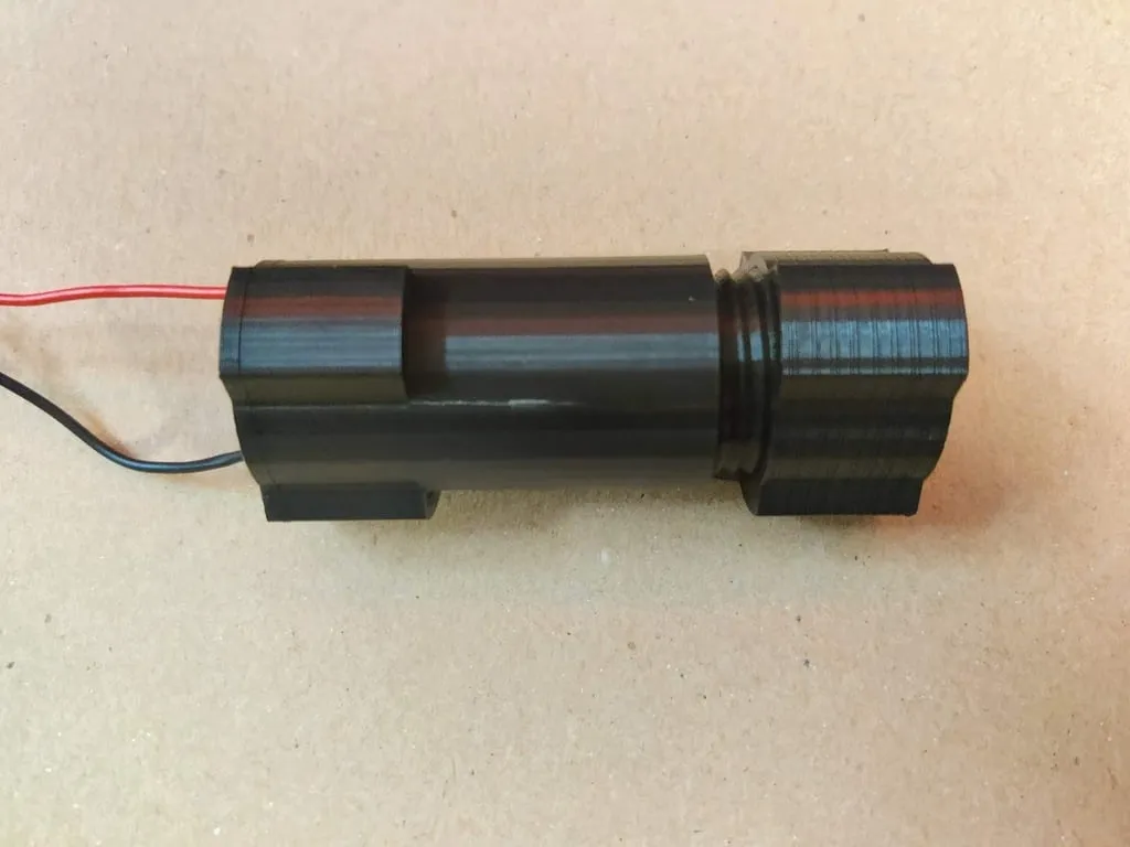 Vỏ ống pin 18650 với không gian cho dây tiếp xúc