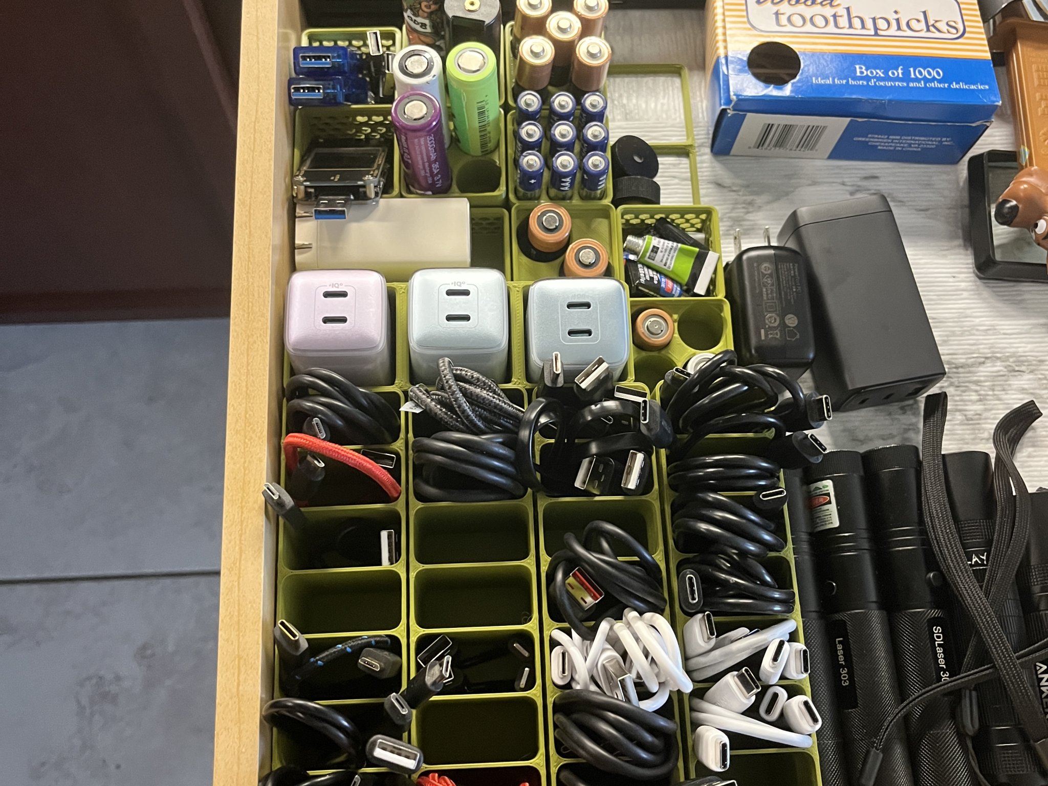 Giá đỡ cáp USB Gridfinity 1x4 cho tổ chức cáp