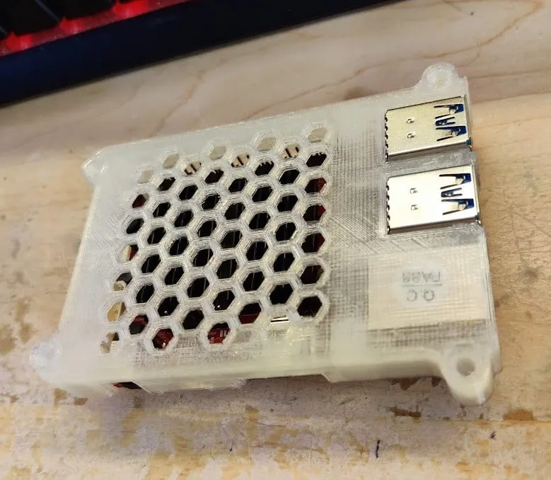 Vỏ Odroid C4 remix từ skroob