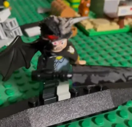 Tóc Asta và kiếm diệt quỷ từ Black Clover cho minifig Lego