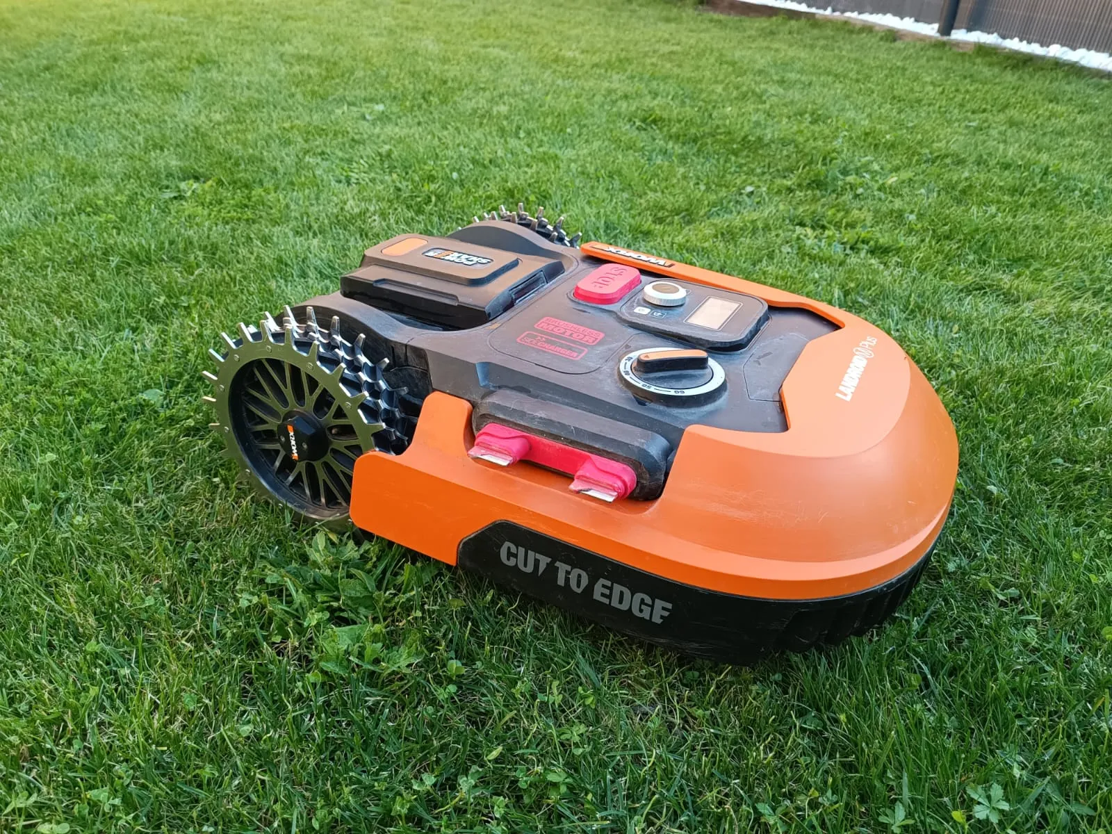 Bánh xe tùy chỉnh cho WORX Landroid - BBS LM Rims lấy cảm hứng