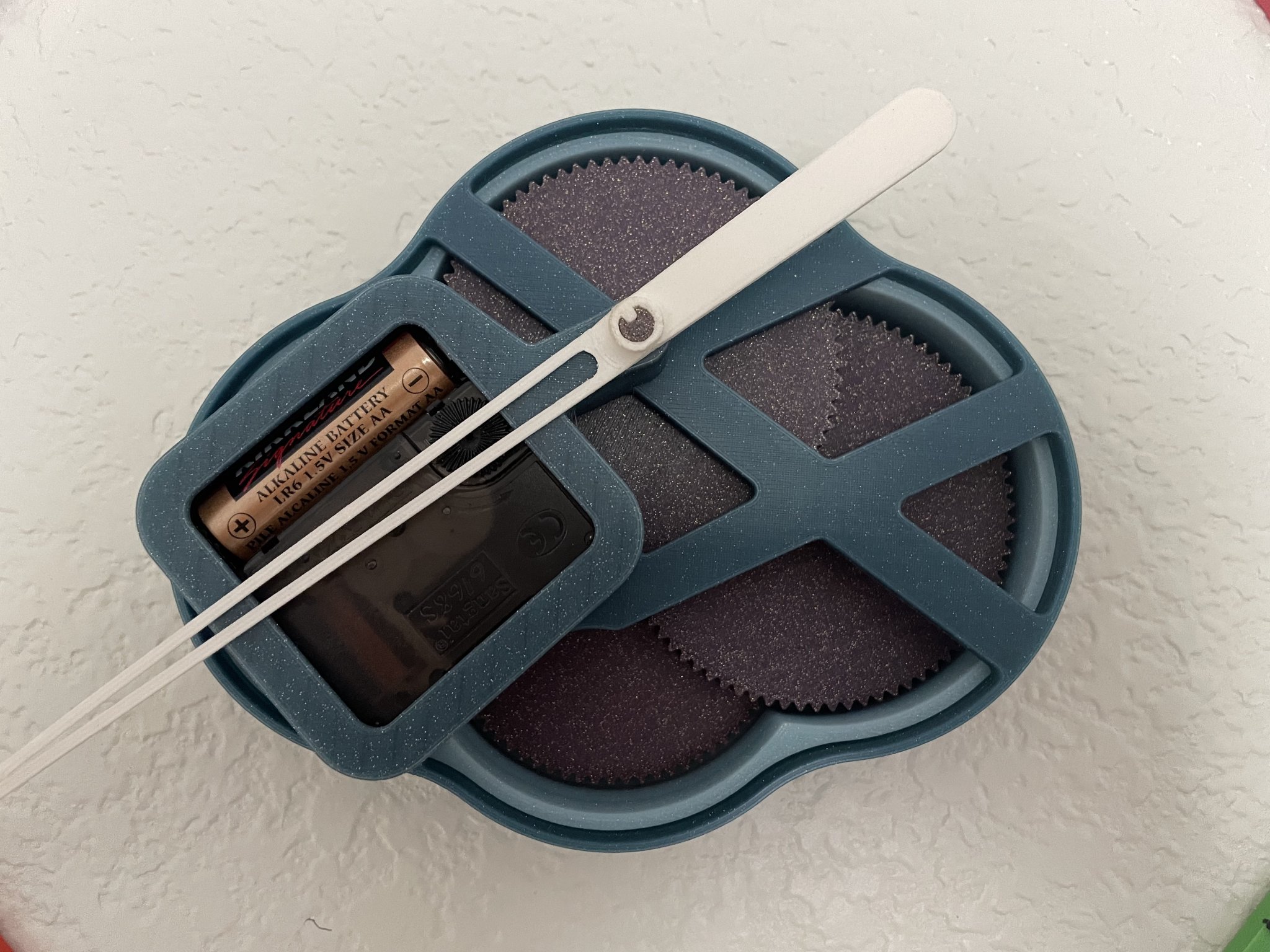 Hộp số đồng hồ năm mới cải tiến