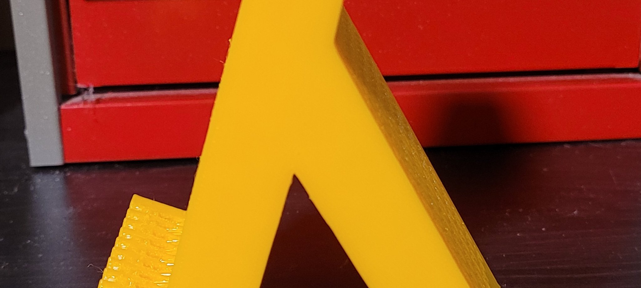 Giá đỡ card đồ họa hình biểu tượng Half-Life