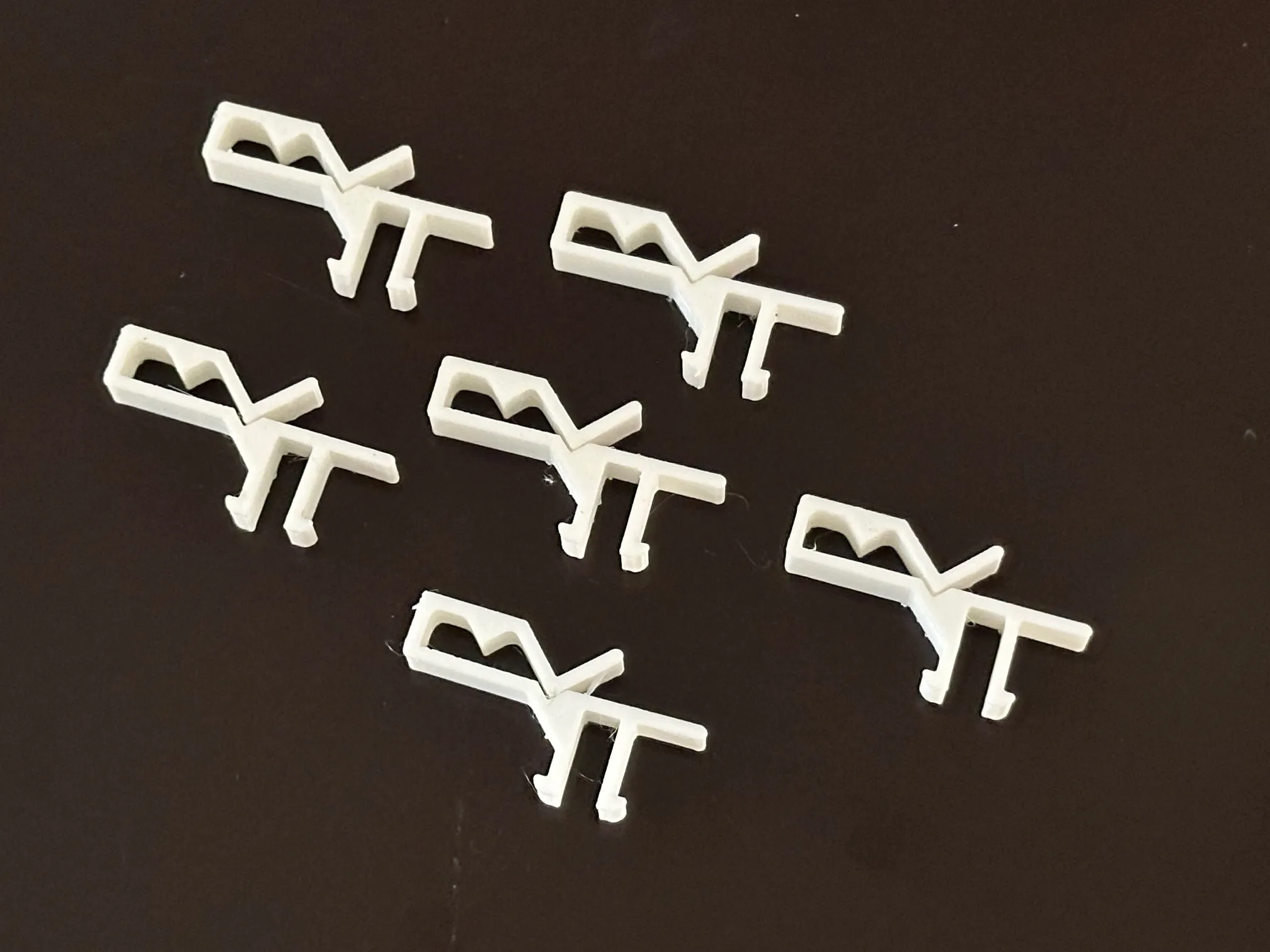 Kẹp che nắng vinyl thay thế cho rèm cửa