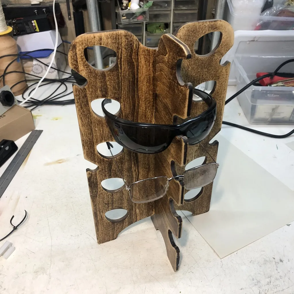 Giá đỡ kính mắt cắt laser 3mm