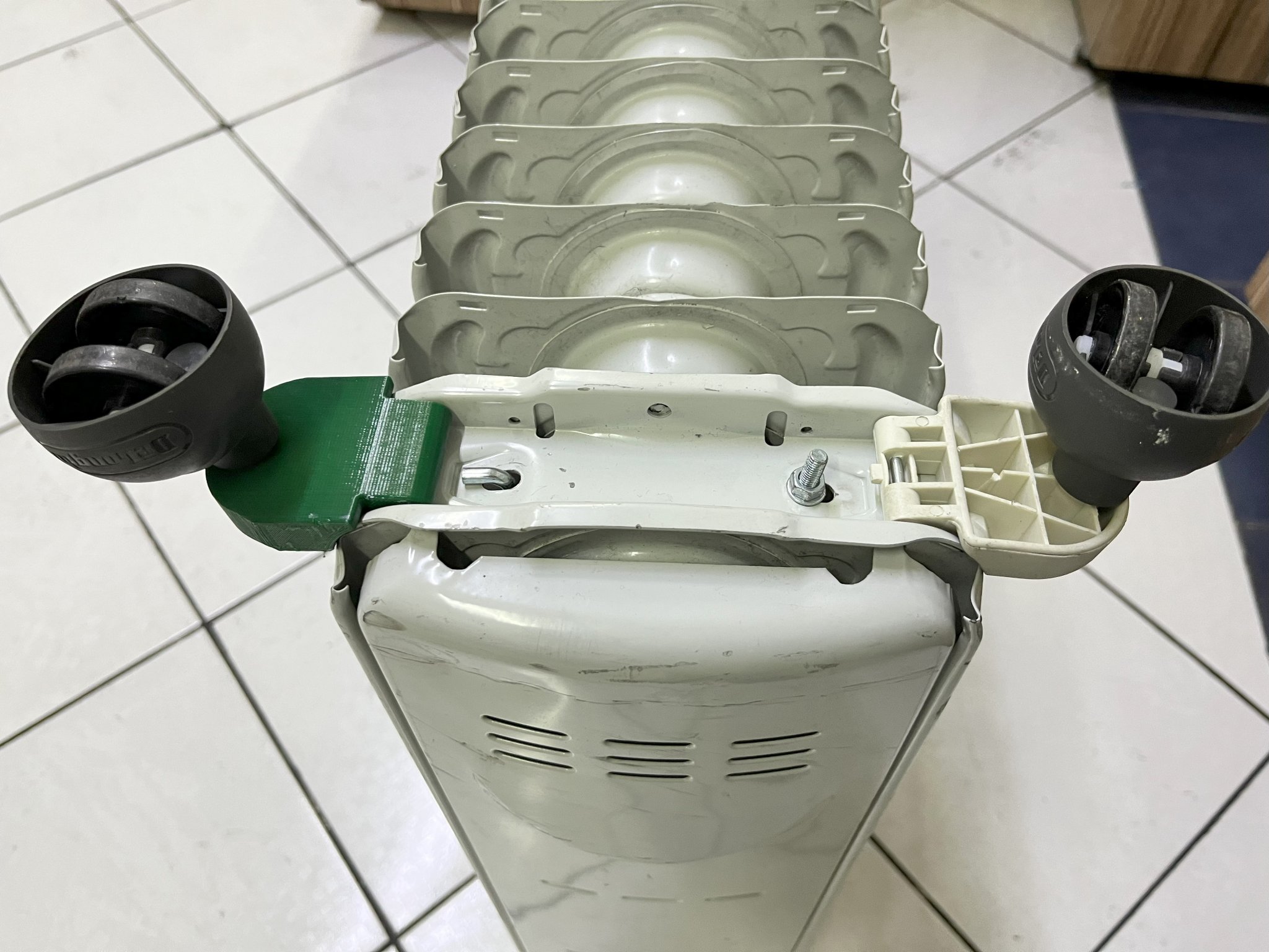 Chân đế cho máy sưởi dầu De'Longhi Radia S