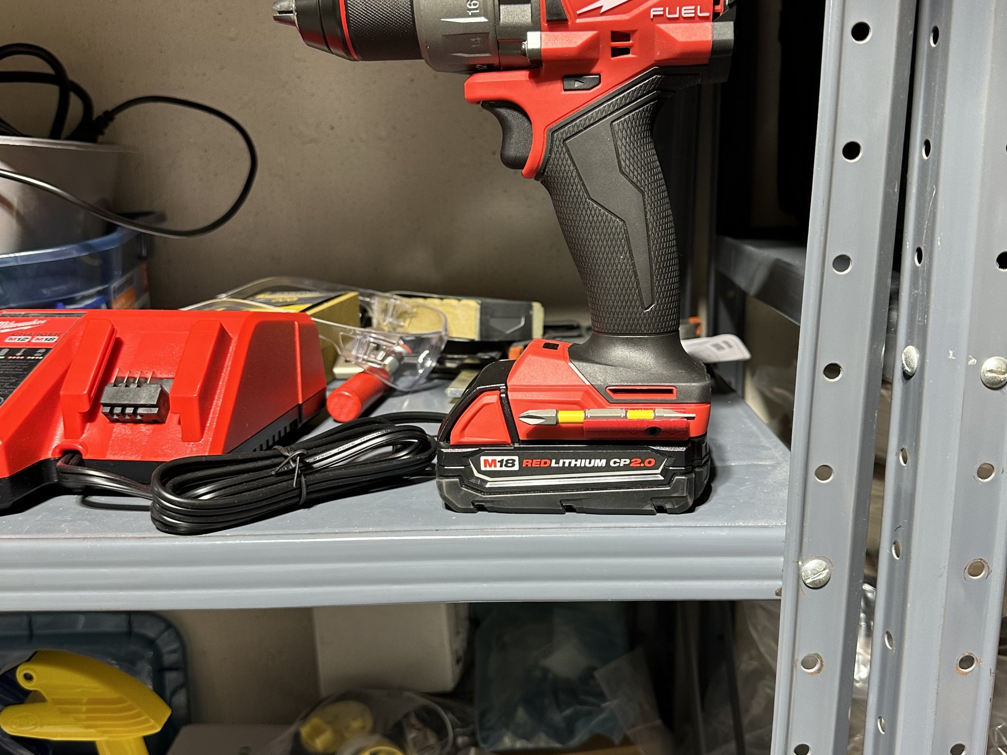 Giá đỡ mũi khoan cho máy khoan Milwaukee M18