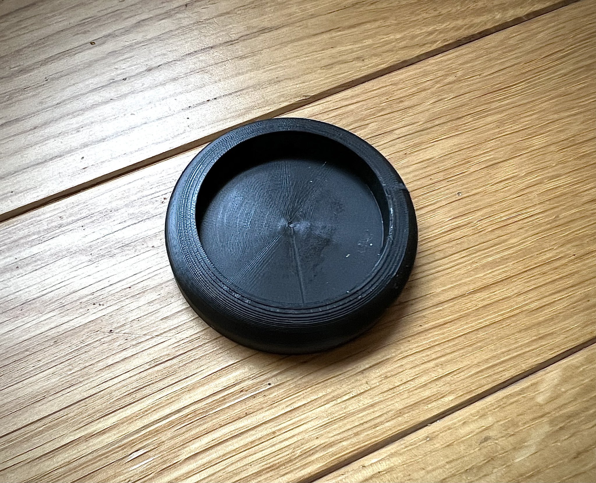 Cốc đỡ chân đồ nội thất bảo vệ sàn nhà