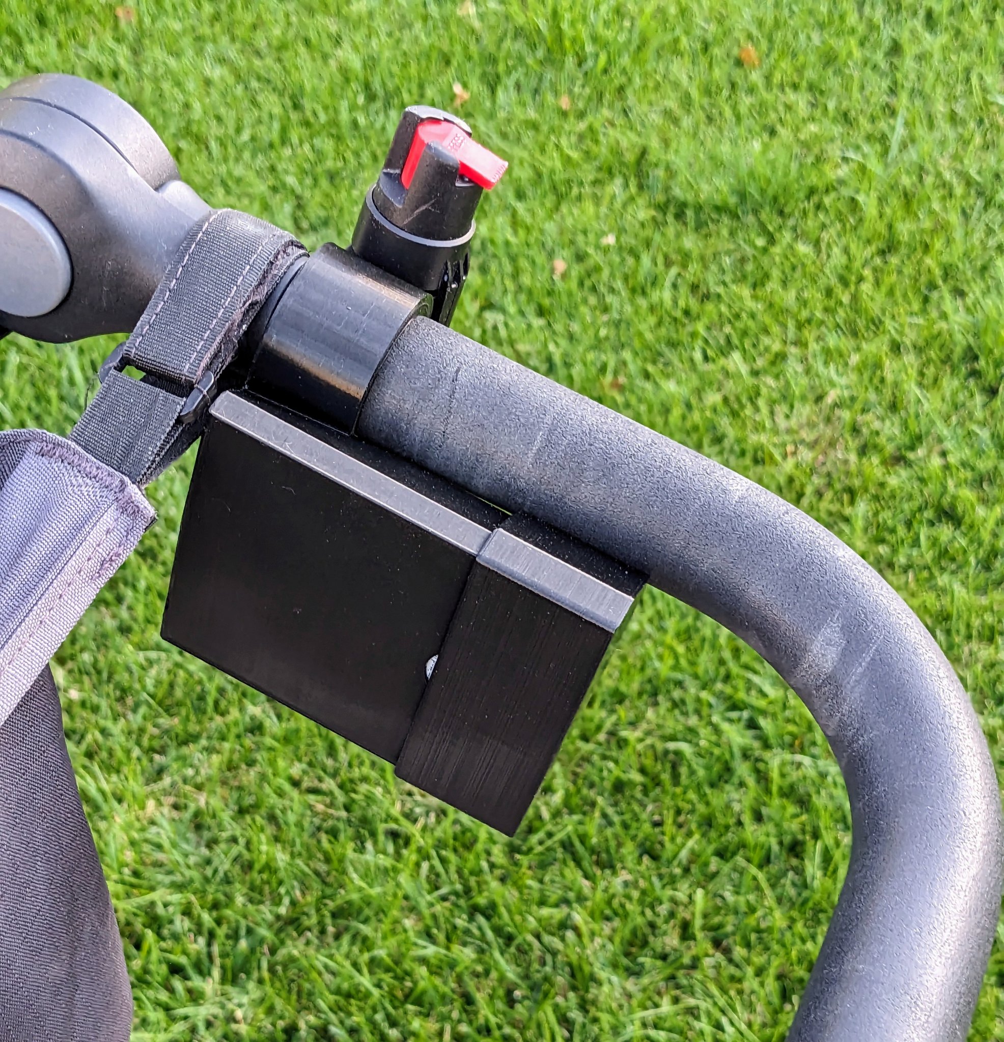 Bộ giá đỡ Narcan cho xe đẩy BOB